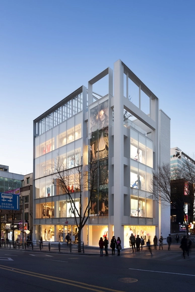 Loja H&M Seul Hongdae / D.LIM architects - Loja