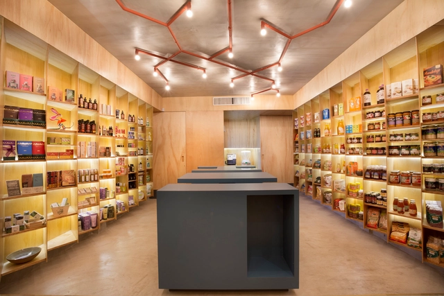 Nanak Emporium / MACh Arquitetos - Almacenes