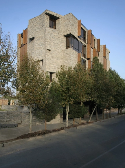 Apartamento No. 1 / Architecture by Collective Terrain - Habitação Coletiva