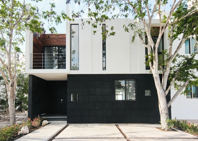 Casa W39  / Warm Architects - Casas, Patio interior, Fachada, Puerta