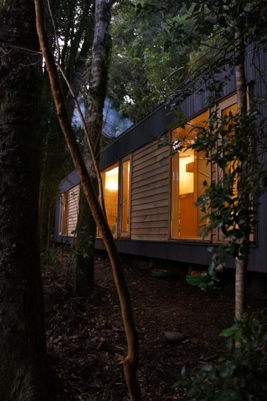 Huillinco Lake House / Del Campo - Labbe - Houses