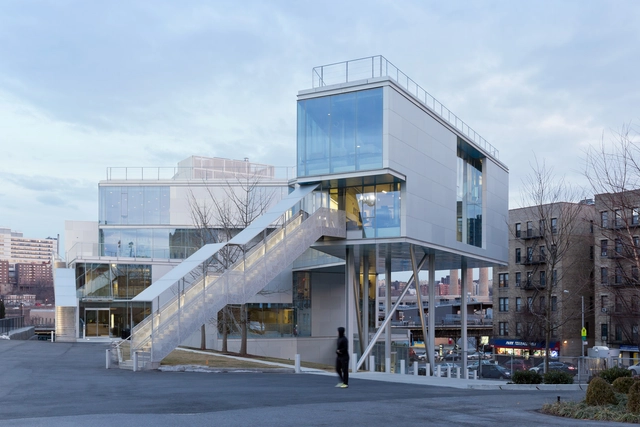 Centro Esportivo Campbell / Steven Holl Architects - Recreação  E Treinamento