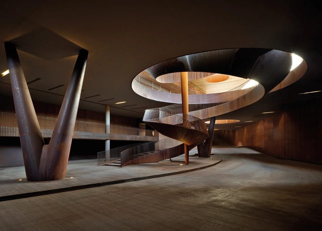 Vinícola Antinori / Archea Associati - Vinícola
