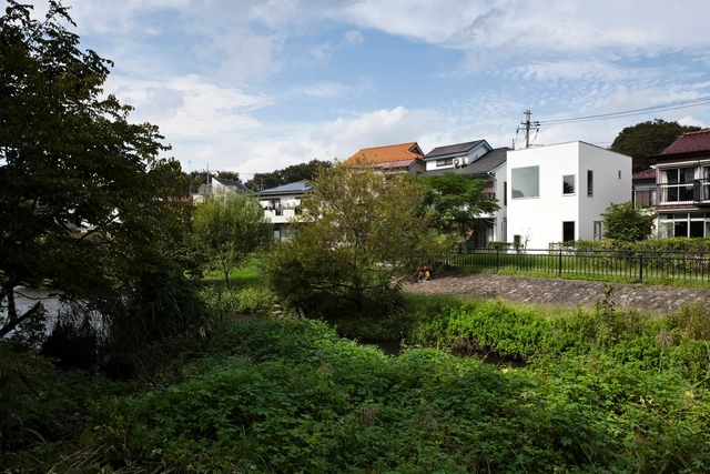 Small Core House in Ochiaigawa / UNIT-O - Residential Interiors, Garden, Facade