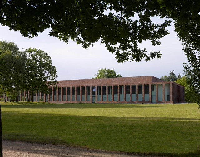 Universidad Jacobs / Max Dudler and Dietrich Architekten - Universidad