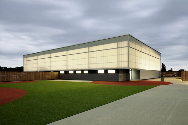 Sports Hall Zehlendorfer Welle / KSP Jürgen Engel Architekten - Arquitetura Esportiva