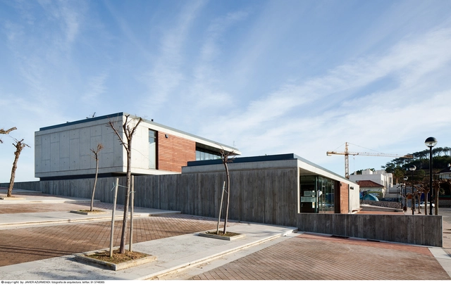 Centro de Surf de Somo / Javier Romero Soto Arquitecto + MOAH Arquitectos - Recreación Y Entrenamiento