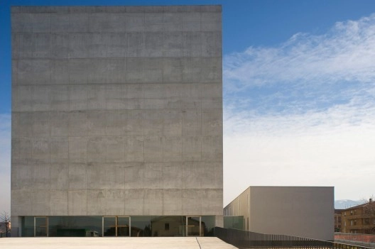 Lo tradicional versus lo moderno al diseñar iglesias - Arquitectura Religiosa