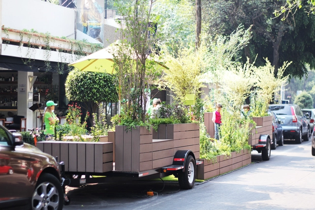Parklets - Una nueva alternativa de espacio público en la ciudad / Fundacion Espacios + DAS Arquitectura - Estacionamiento
