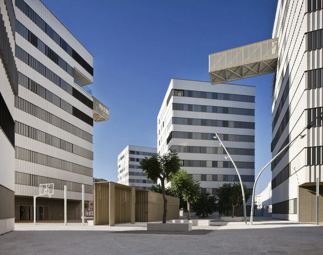 Conjunto de Viviendas en Sevilla / DL+A Arquitectos Asociados - Apartamentos, Fachada
