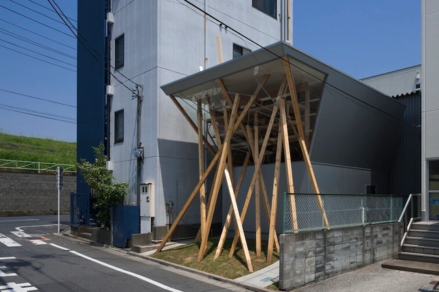 Nousfit Warehouse / Hideo Horikawa Architect & Associates - Bodega