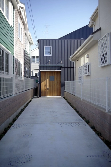 Casa en Aoba / SKAL + OUVI - Casas