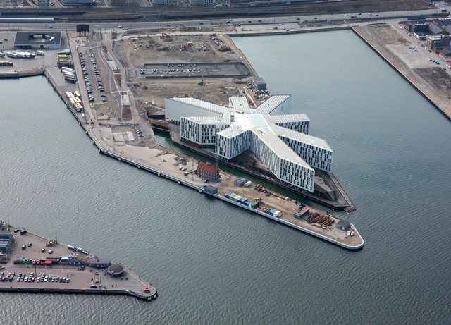 UN City / 3XN - Edifícios Institucionais