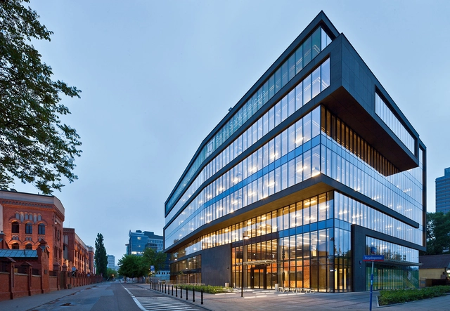Edificio de Oficinas en la calle Grzybowska / Grupa 5 Architekci - Edificio De Oficinas