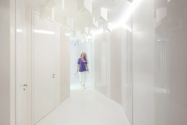Club Dental / SANTOSCREATIVOS + E85 - Clínica Dental