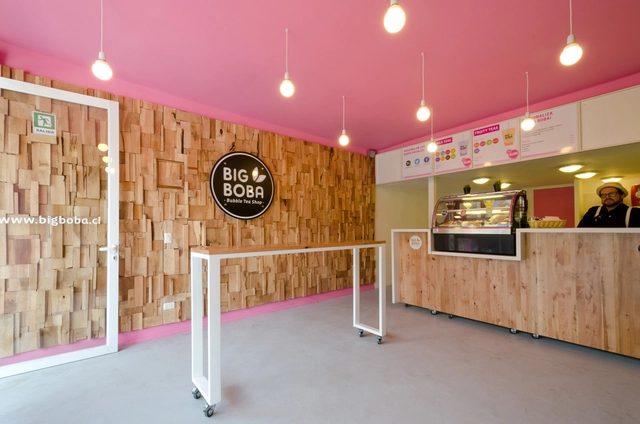 Big Boba / Sien Estudio - Tienda, Fachada, Barandas, Encimera