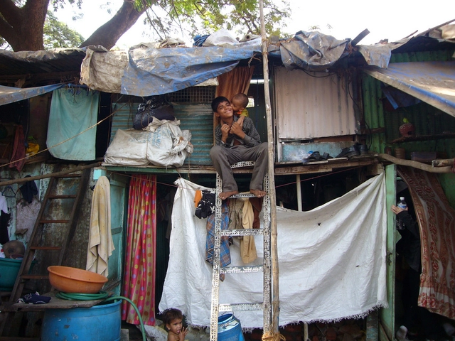 Entrevista: William Hunter discute o urbanismo controverso de Dharavi - Urbanismo