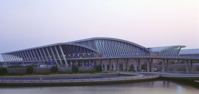 Aeropuerto Internacional Shanghai Pudong / Paul Andreu - Aeropuerto