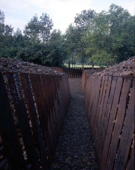 Parque de Piedra Tosca / RCR Arquitectes - Parque, Cierros, Barandas, Bosque