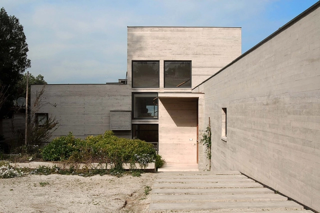 Casa los Coirones / Peñafiel Arquitectos - Casas