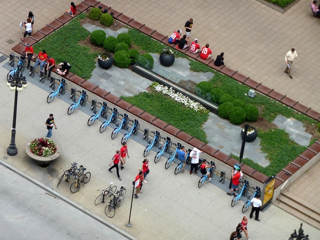Estreia em Chicago o "Divvy Bikes", novo sistema de aluguel de bicicletas - Infraestrutura