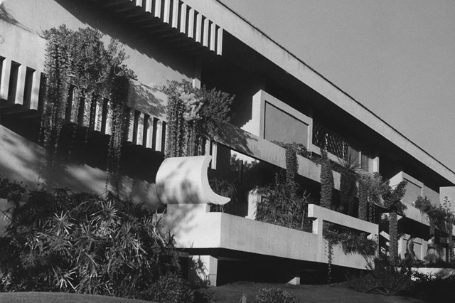 Clásicos de Arquitectura: Edificio La Candelaria / Jaime Bendersky  - Apartamentos, Fachada