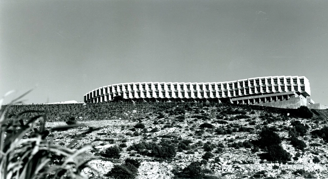 AD Classics: Mivtachim Sanitarium / Jacob Rechter  - Hotels