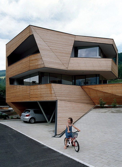 Casa Cubo / Plasma Studio - Casas