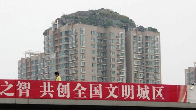 Luxuosa mansão construída na cobertura de um edifício em Pequim será demolida - Imagem de Destaque