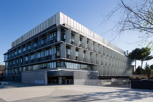Sede Corporativa ONO  / ACXT Arquitectos - Edifícios De Escritórios