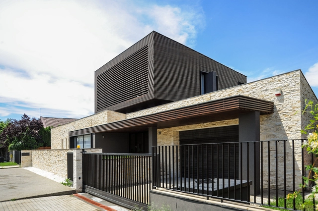 Casa A.B. / Andreescu & Gaivoronschi - Casas