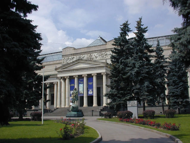 Norman Foster Resigns from Moscow's Pushkin Museum Expansion - Cultural Architecture