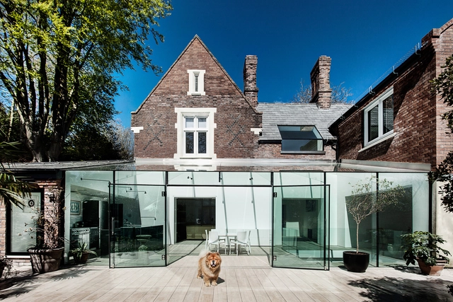 A Casa de Vidro / AR Design Studio - Casas