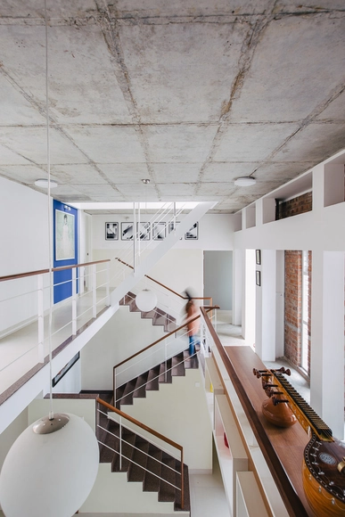 Residência Lateral / Gaurav Roy Choudhury - Casas