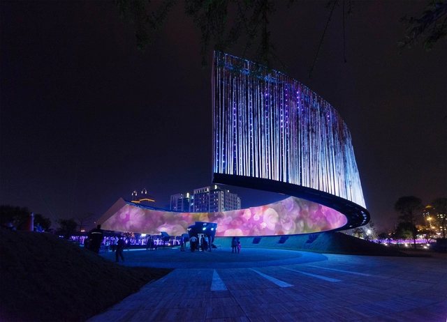 Anel de Êxtase Celestial / J.J. Pan & Partners - Iluminação