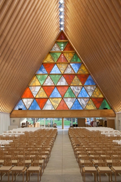 Newly Released Photos of Shigeru Ban's Cardboard Cathedral in New Zealand - Religious Architecture