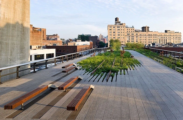 High Line Co-Founders Awarded Vincent Scully Prize - Featured Image