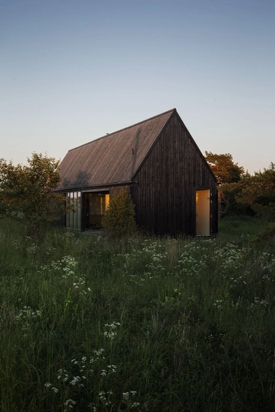 Gotland Summer House / Enflo Arkitekter + DEVE Architects - Houses, Facade