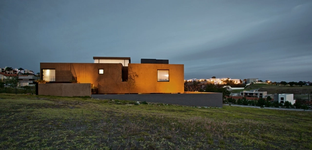 EPR House / Luis Aldrete - Houses