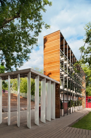 Summer Cinema  / Wowhaus Architecture Bureau - Parque