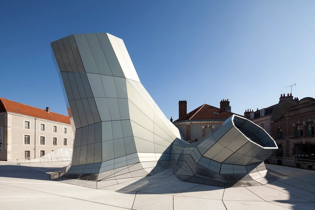 Centro FRAC Las Turbulencias / Jakob + Macfarlane Architects - Centro Cultural