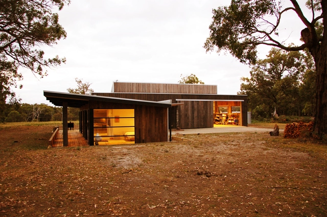 Galpão Über / Jost Architects - Casas
