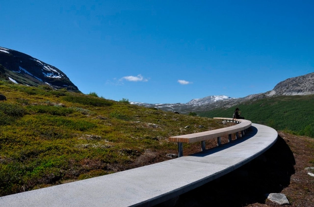 Archivo: Elementos en el Paisaje - Paisaje Y Arquitectura