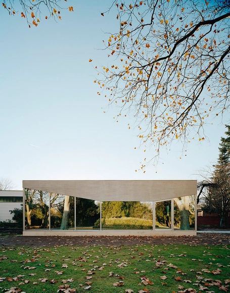 Fried Pavillion / Amunt Architekten Martenson und Nagel Theissen - Cementerio