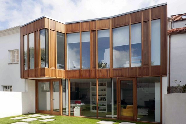 Casa en Silleda / terceroderecha arquitectos - Ampliación, Fachada, Puerta