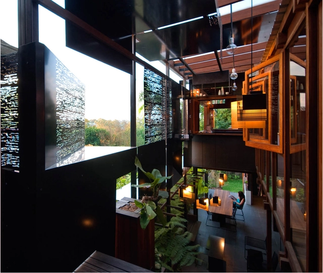 The Left-Over-Space House / Cox Rayner Architects - Houses, Facade, Beam