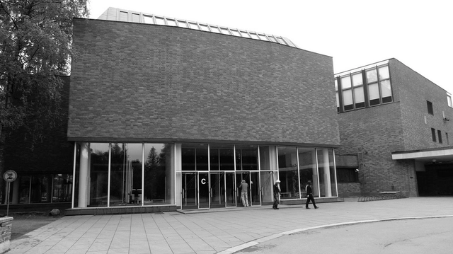 Clássicos da Arquitetura: Jyväskylä University / Alvar Aalto - Instituto, Fachada, Porta