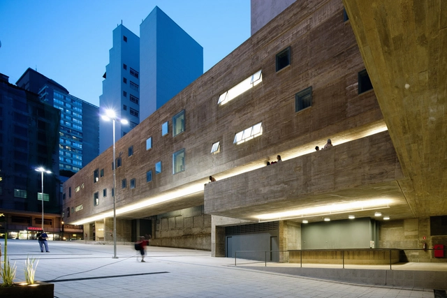 Outras Ações na Cidade:  Praça das Artes - Imagem de Destaque
