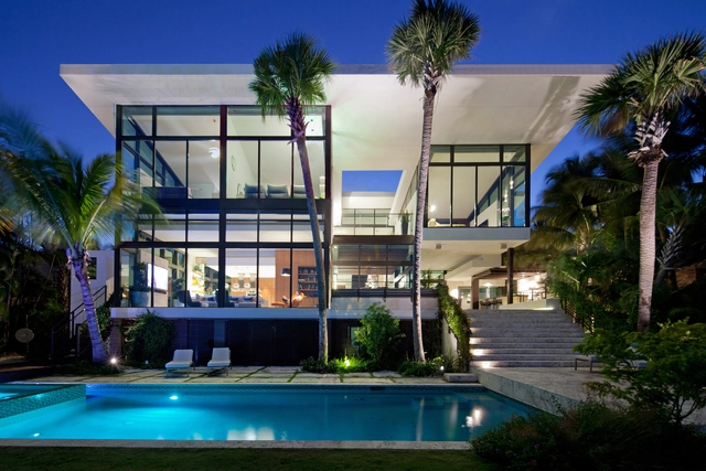 Residência em Coral Gables / Touzet Studio - Casas