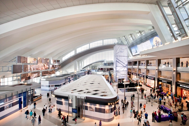 Terminal Internacional Tom Bradley / Fentress Architects - Aeropuerto